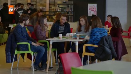 374. Huerfanas (Kirgin Cicekler), en español