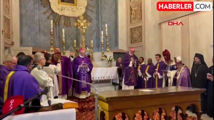 Santa Maria İtalyan Kilisesi'nde saldırıdan sonra ilk pazar ayini