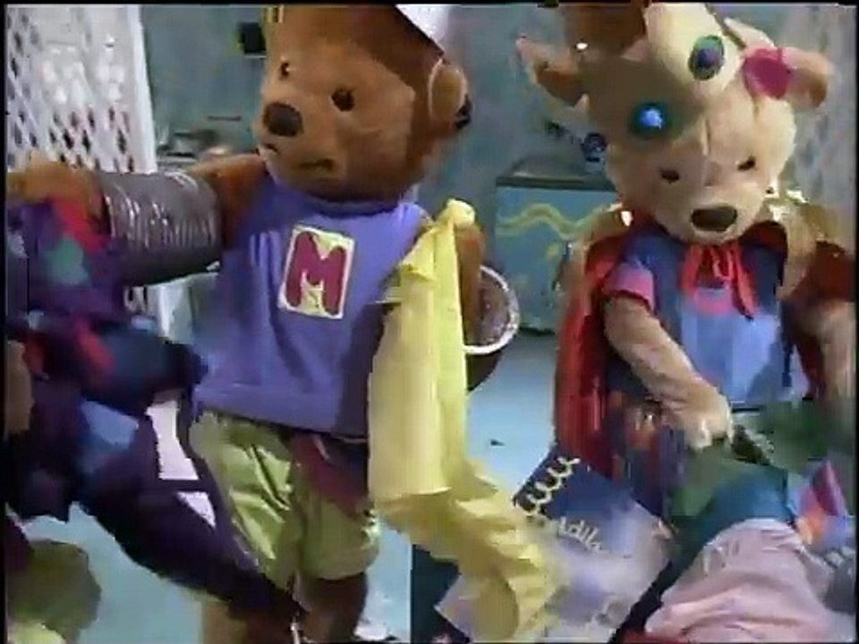 Bananas in Pyjamas - Ep. 53 - Goldilocks Bananas (2003)