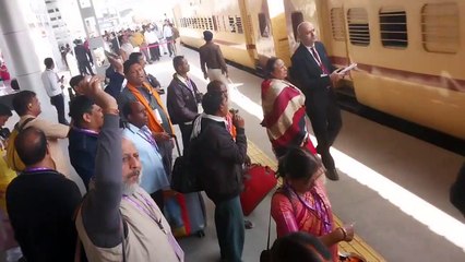 छग से श्रद्धालुओं को लेकर निकली अयोध्या धाम आस्था स्पेशल