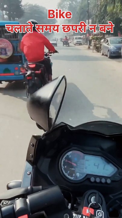 Stunt के चक्कर में हुआ Bike का बड़ा accident #bike #stunt #motorcycle #highway #road #accident #trendingreels