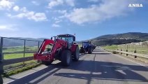 Protesta trattori, blocchi stradali a singhiozzo nel Sassarese