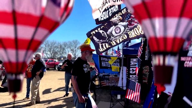 États-Unis : une « armée de Dieu » anti-migrants se masse à la frontière mexicaine