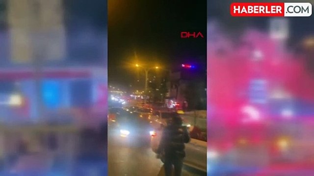 Asker eğlencesinde yolu kapatıp havaya ateş açtılar...O anlar kamerada