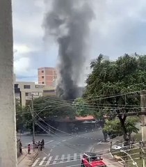 Bar tradicional em bairro de BH pega fogo