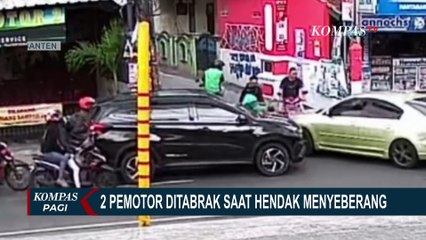 Detik-Detik 2 Pemotor Ditabrak Mobil saat Hendak Menyeberang di Cileduk