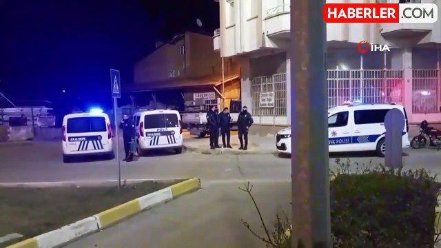 Şüpheli araç kovalayan polis otosu kaza yaptı