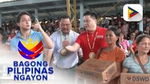 DSWD, namahagi ng tulong sa mga apektado ng malakas na ulan at pagbaha sa Manay, Davao Oriental