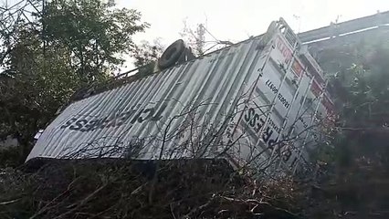 Watch: रास्ते में ड्राइवर को दिखा कुछ ऐसा...खुद को अस्पताल में पाया, जानें क्या है माजरा