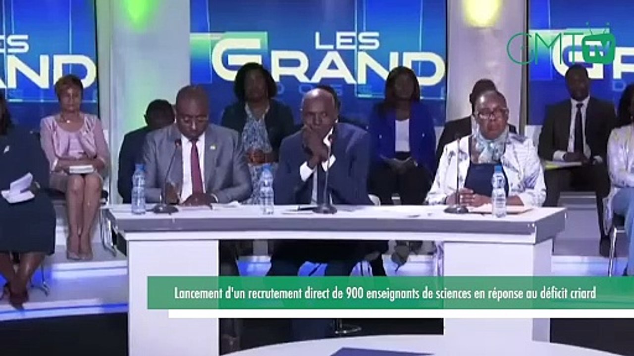[#Reportage] Gabon : lancement d'un recrutement direct de 900 enseignants de sciences en réponse au déficit criard