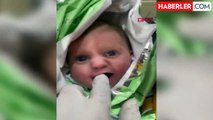 Depremde enkaz altından çıkarılan 'mucize bebek' Vatin'in annesi enfeksiyon riskiyle hastaneye kaldırıldı