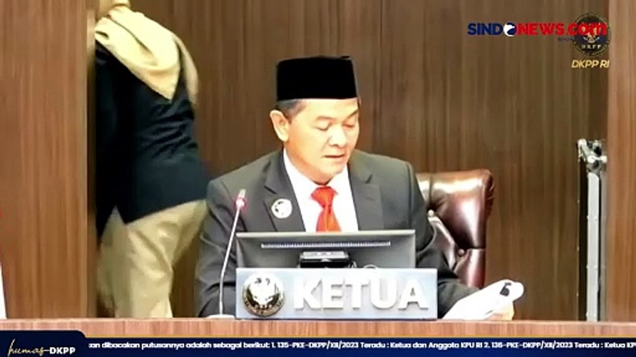 DKPP Vonis Ketua KPU Hasyim Asy'ari Langgar Kod...