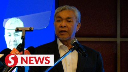 Video herunterladen: Fail to deliver and you're out, Zahid tells rural ministry subsidiary heads