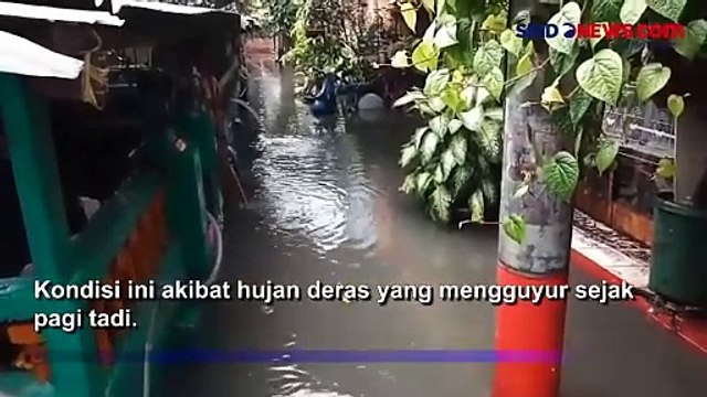 Kali Meluap, Banjir 50-60 Cm Rendam Permukiman di Kebon Jeruk