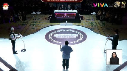 Ganjar Bawa-bawa Senior Jawab Anies Soal UKT