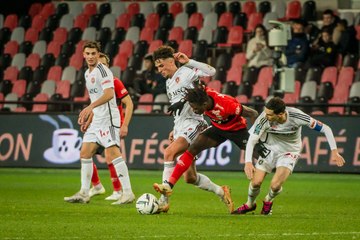 J23 EN AVANT GUINGAMP - FC ANNECY (1 - 4) - Résumé - (EAG - FCA)   2023-2024