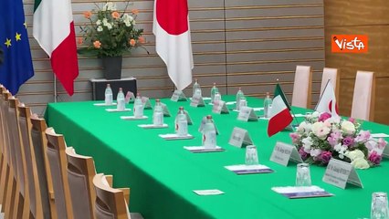 Acqua in bottiglia e t? verde per incontro Meloni-Kishida a Kantei