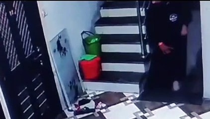 सिरफिरे की अजीब करतूत, फ्लैट में घुसकर लगा गया आग