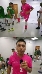 JUGADORES DE LA SELECCIÓN BOLIVIANA DE FÚTSAL MUESTRAN NUESTRA CULTURA EN PARAGUAY