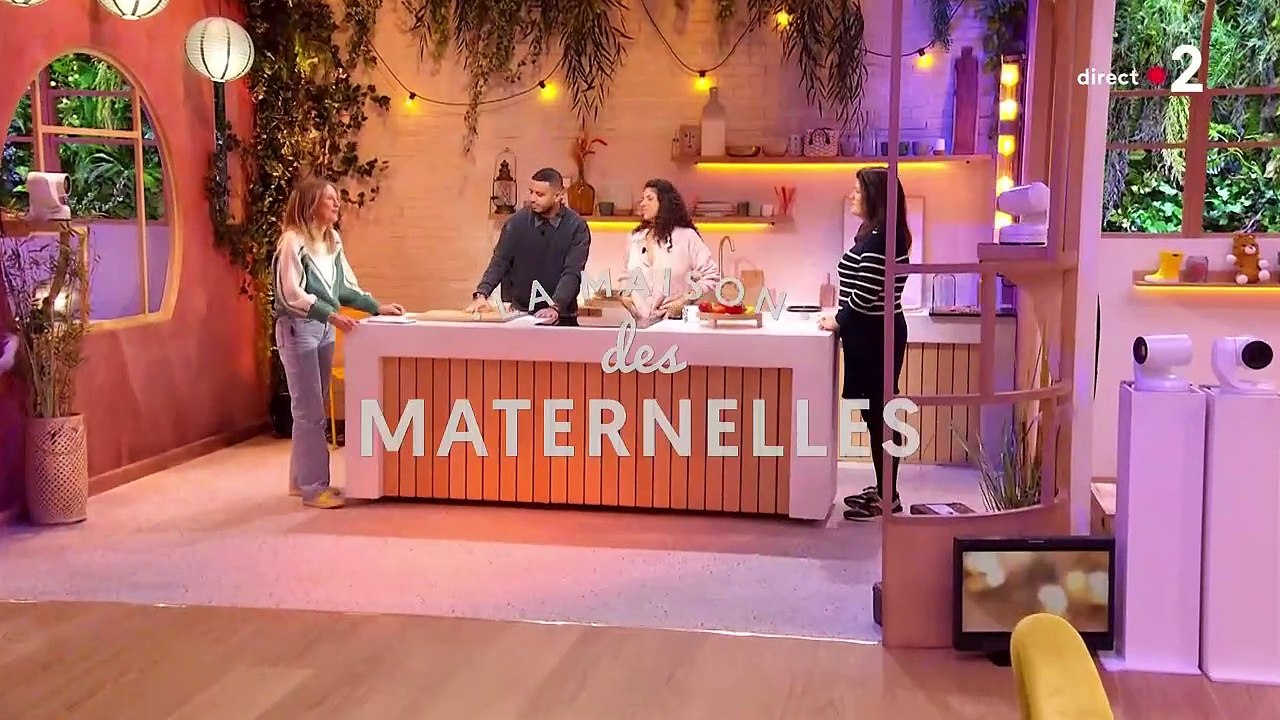 Agathe Lecaron fait son retour dans "Les Maternelles" sur France 2 après quelques jours d'absence.