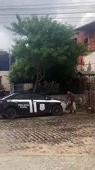 Capitão da PM aposentado é flagrado destruindo viatura da Polícia Civil na Bahia