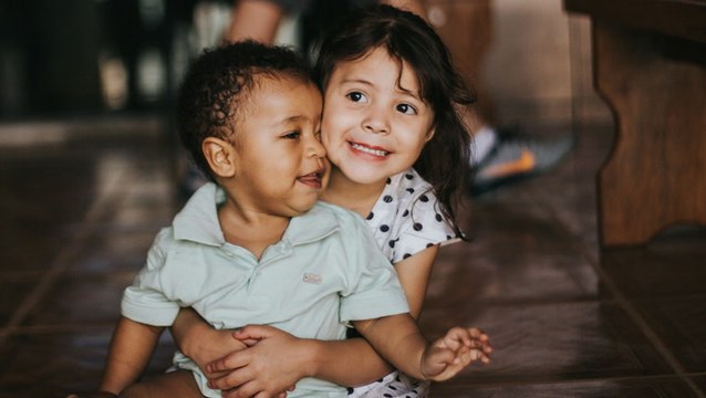 Birth Order Traits: Your Guide to Sibling Personality Differences