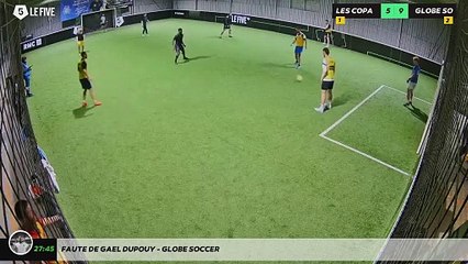 Faute de Gael Dupouy - GLOBE SOCCER