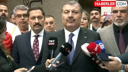 Bakan Koca, sağlık çalışanlarıyla bir araya geldi