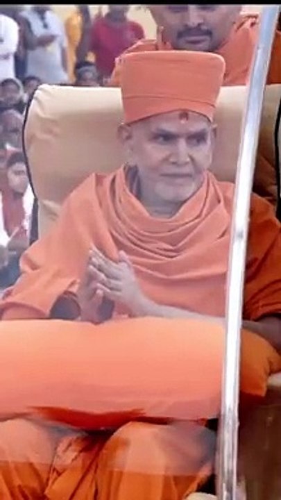 Look: Festive atmosphere at BAPS Hindu temple in Abu Dhabi as spiritual leader Mahant Swami Maharaj arrives