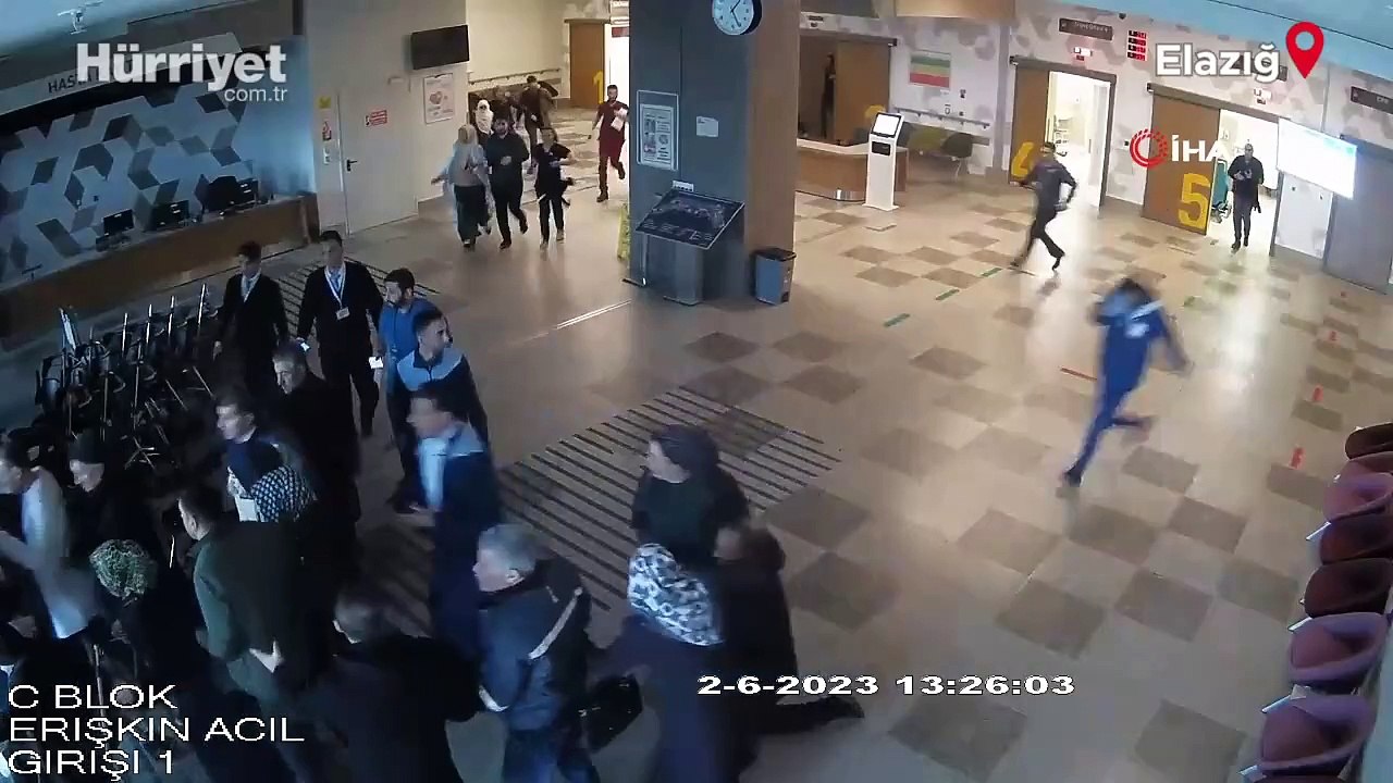 Elazığ'da deprem anından yeni görüntüler... Fethi Sekin Şehir Hastanesi'nde yaşananlar böyle kaydedildi