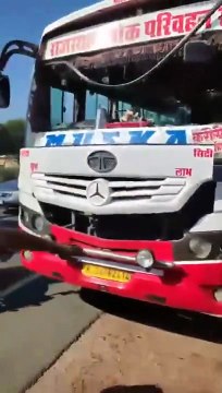 VIDEO : 'बिना शीशे' की बस देखकर रुके डिप्टी सीएम प्रेमचंद बैरवा, देखें फिर क्या हुआ?