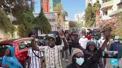 Aplazamiento de elecciones en Senegal desató enfrentamientos en la capital, Dakar