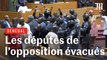 Sénégal : les députés de l’opposition évacués du Parlement