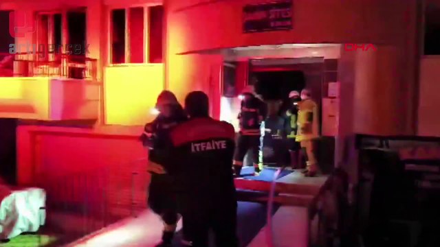 Apartmanın giriş katında yangın