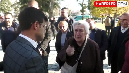 İzmir Depremzedeleri Hayatını Kaybedenleri Anma Töreni Düzenledi