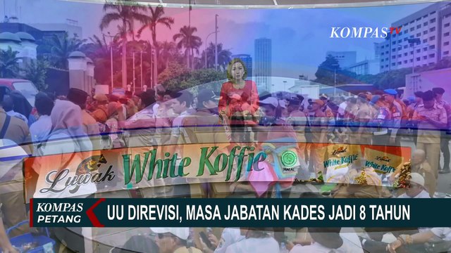 Revisi UU Desa Disetujui, Massa APDESI Doa Bersama hingga Sujud Syukur di Depan Gedung DPR!