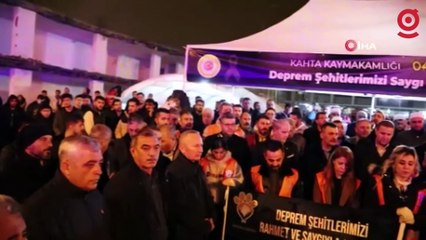 38 kişinin öldüğü binanın enkaz yerinde anma töreni