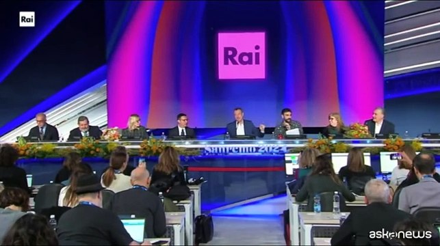 Sanremo, Clara la prima cantante a salire sul palco dell'Ariston