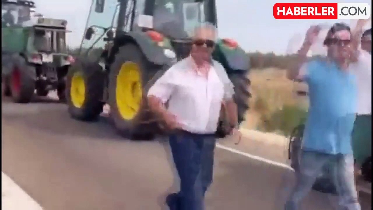 İspanyol çiftçiler ülke genelinde traktörleriyle yolları kapattı