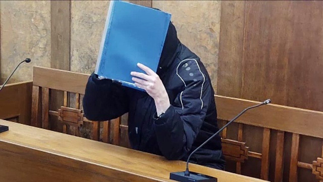 Fußballtrainer aus Duisburg missbrauchte junge Schützlinge