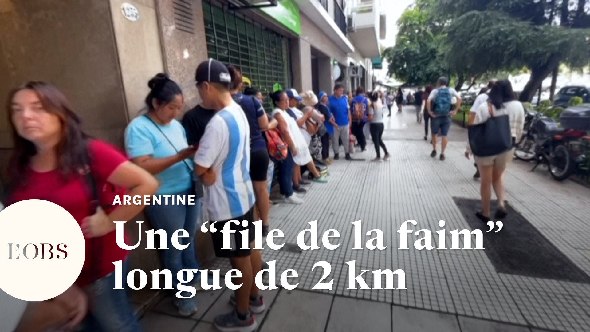 En Argentine, ils forment une "file de la faim" pour défier une ministre de Javier Milei