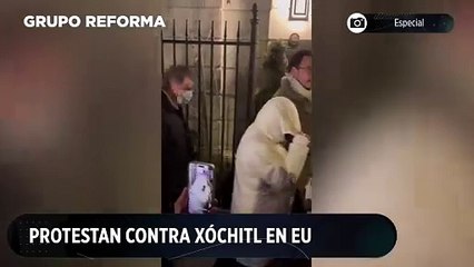 'Escapa' Xóchitl tras protestas en NY