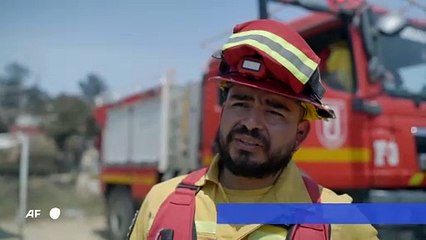 Chilenos relatam destruição após incêndios florestais