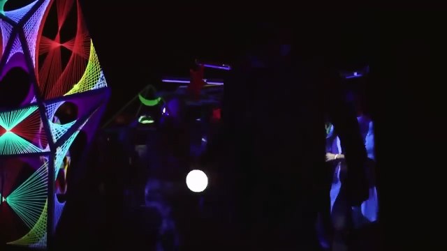 Bilinmeyen Dünya (Beyond the Known World) Türkçe Dublaj Aksiyon Macera Fantastik Film İzle 720p