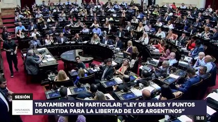 下载视频: Reformas de Milei dan marcha atrás en el Congreso por falta de apoyo de aliados