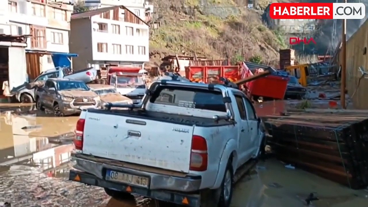 Artvin'in Borçka ilçesinde sel felaketi