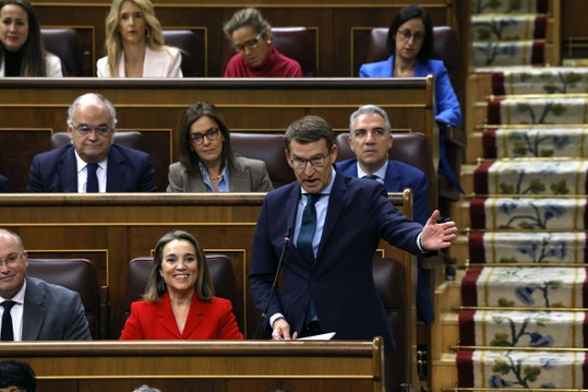 Feijóo exige a Sánchez atender a los españoles sin antecedentes penales