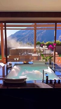 Un hôtel unique dans les dolomites en Italie