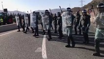 Tensión en Cartagena: antidisturbios se preparan para cargar contra los agricultores