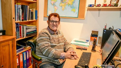 Meet Britain's OLDEST Teacher